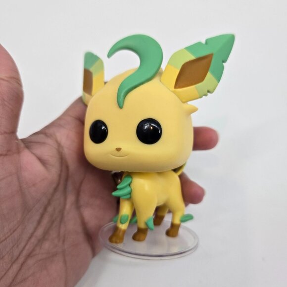 Funko Pokemon Yellow and Green Leafeon Vinyl Figure on Clear Base Loose #866 4" - Picture 2 of 8